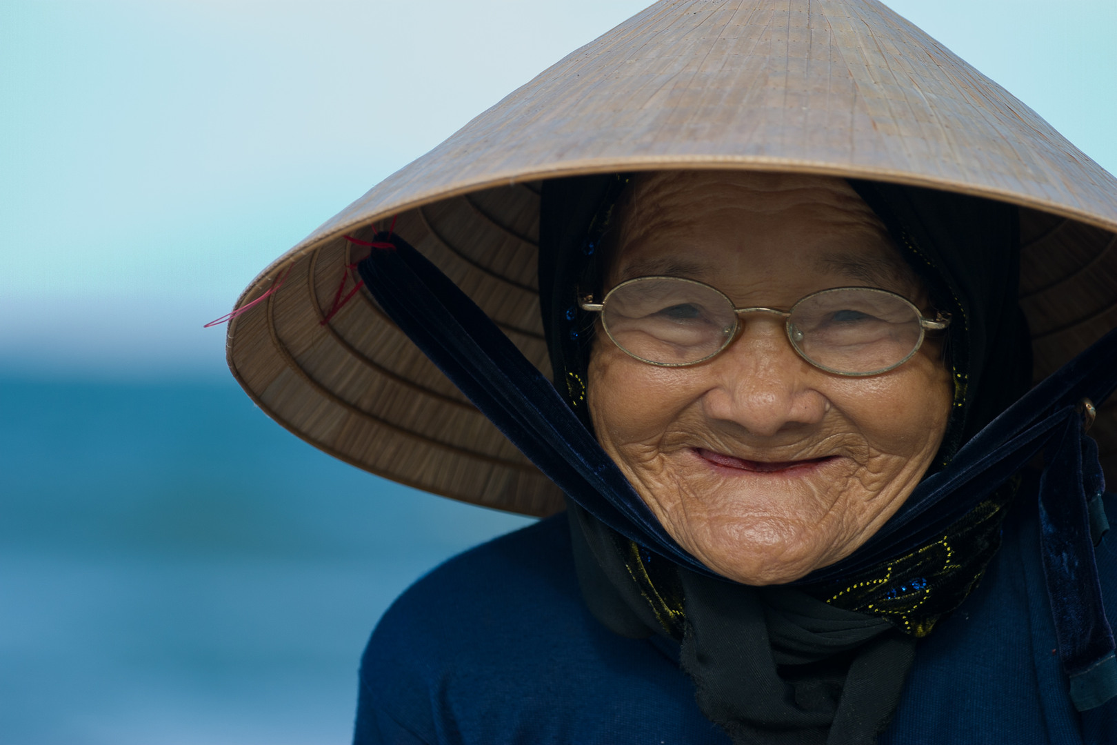 Old Asian Face Porn - Asian smiling old lady - Asian